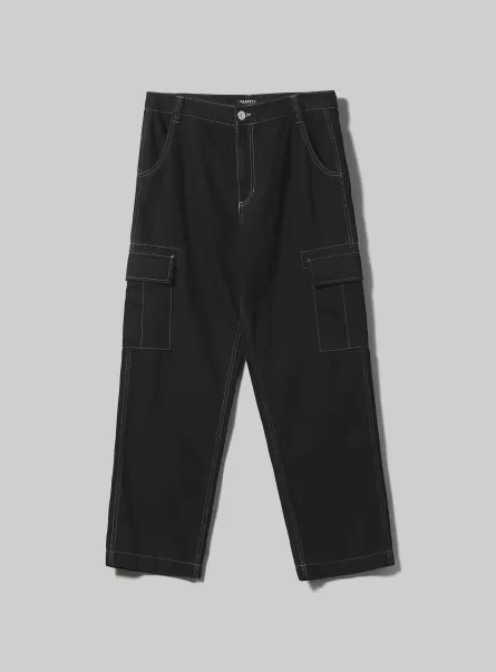 Hosen Männer Bk1 Black Cargo Trousers With Contrast Stitching Alcott Preis